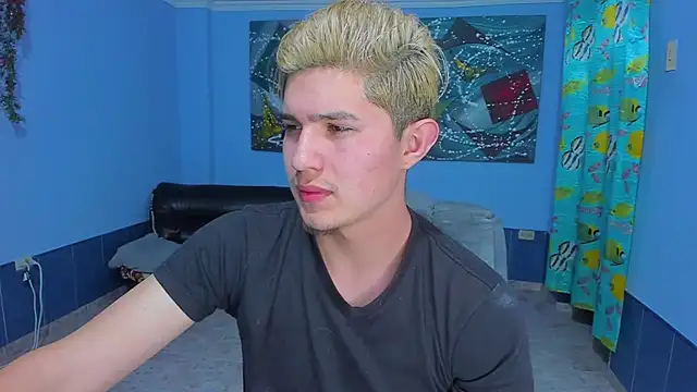 Snapshot of patrik_027 chatting on October 15, 2025, 7:00 pm patrik 027 online show from October 15, 2025, 7:00 pm