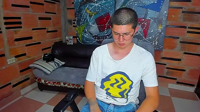Snapshot of patrik_027 chatting on January 23, 2025, 9:18 pm patrik 027 online show from January 23, 2025, 9:18 pm