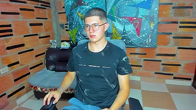 Snapshot of patrik_027 chatting on January 25, 2025, 8:00 pm patrik 027 online show from January 25, 2025, 8:00 pm