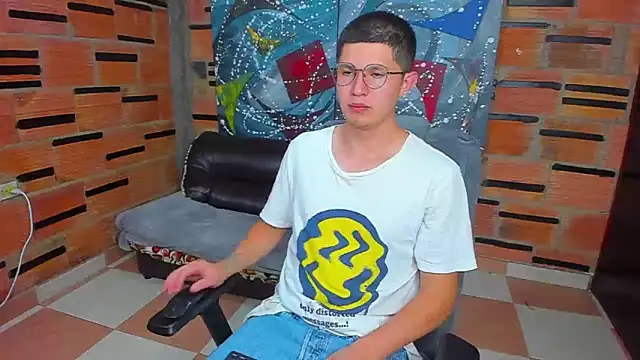Snapshot of patrik_027 chatting on March 6, 2025, 9:20 pm patrik 027 online show from March 6, 2025, 9:20 pm