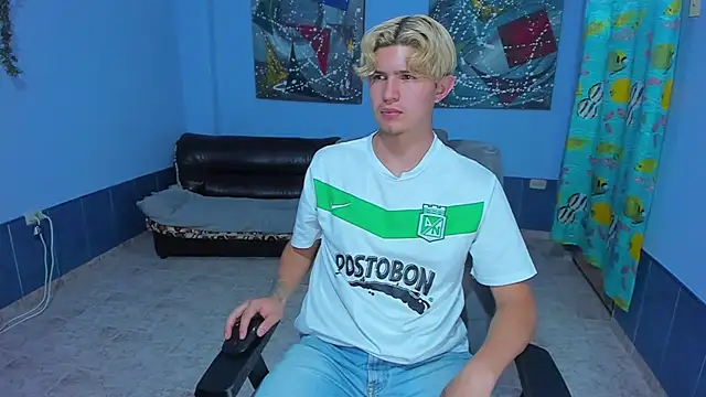 Snapshot of patrik_027 chatting on October 29, 2025, 7:51 am patrik 027 online show from October 29, 2025, 7:51 am