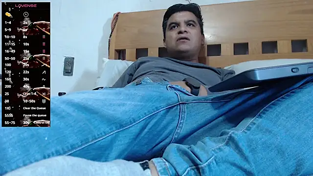 thor000089 online show from April 13, 2026, 5:17 pm