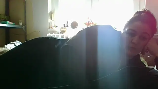 Snapshot of Mileva88 chatting on March 12, 2025, 11:10 am Mileva88 online show from March 12, 2025, 11:10 am