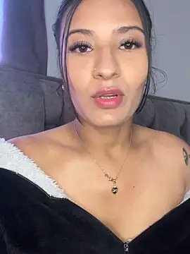 CeliWoods online show from September 26, 2025, 3:41 pm