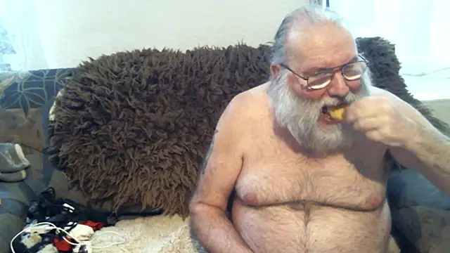 SexySantaC online show from February 5, 2025, 8:46 pm