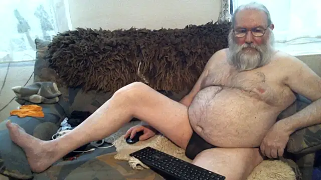 SexySantaC online show from February 6, 2025, 5:51 pm