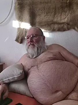 SexySantaC online show from April 8, 2026, 3:57 pm