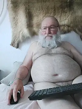 SexySantaC online show from May 14, 2026, 8:22 am
