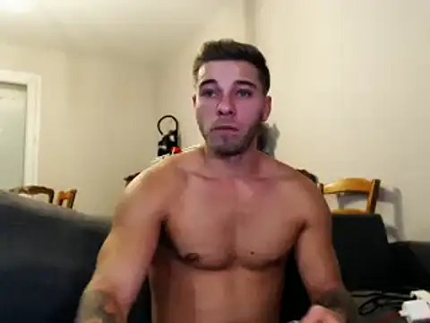 Snapshot of Elkafit28 chatting on October 7, 2025, 8:54 pm Elkafit28 online show from October 7, 2025, 8:54 pm