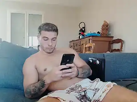 Snapshot of Elkafit28 chatting on October 16, 2025, 9:06 am Elkafit28 online show from October 16, 2025, 9:06 am