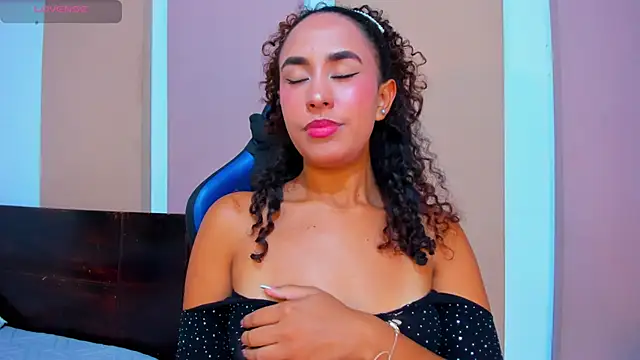 abbyblairs3 online show from March 23, 2026, 4:34 am