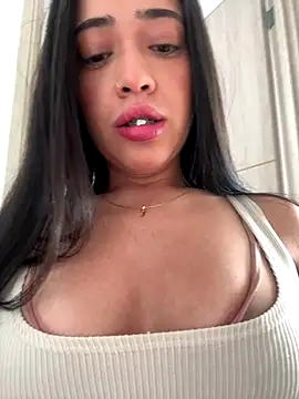 Snapshot of Reggie-Liam chatting on September 24, 2025, 6:36 pm Reggie-Liam online show from September 24, 2025, 6:36 pm