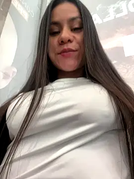 Snapshot of Reggie-Liam chatting on October 23, 2025, 8:29 pm Reggie-Liam online show from October 23, 2025, 8:29 pm