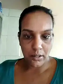 Snapshot of NWC4LYF chatting on October 4, 2025, 7:32 am NWC4LYF online show from October 4, 2025, 7:32 am