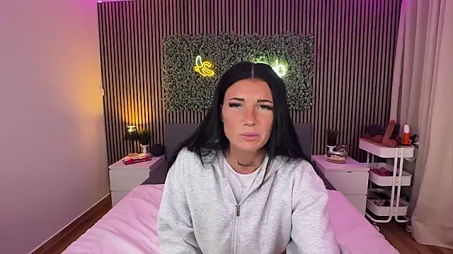 LizaRoxx online show from January 13, 2026, 9:19 pm