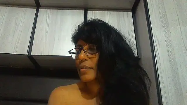 MsAttitude online show from February 6, 2025, 12:48 pm