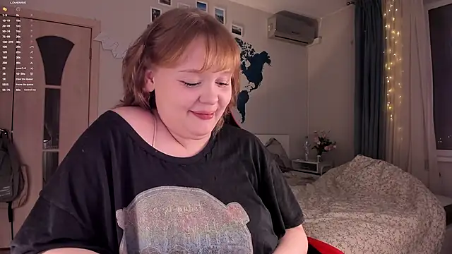 LisaLaas online show from December 7, 2024, 2:30 pm