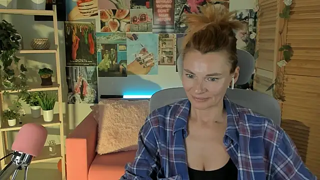 MistyBarnes online show from March 2, 2025, 3:30 pm
