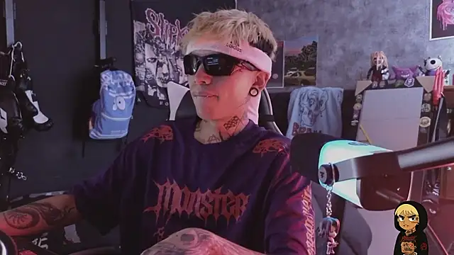 AcidMilo online show from February 4, 2026, 4:02 pm