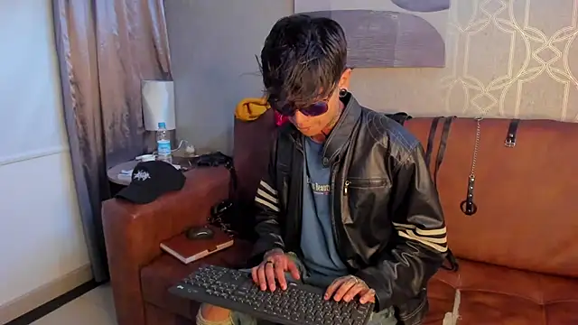 AcidMilo online show from December 7, 2024, 2:41 pm