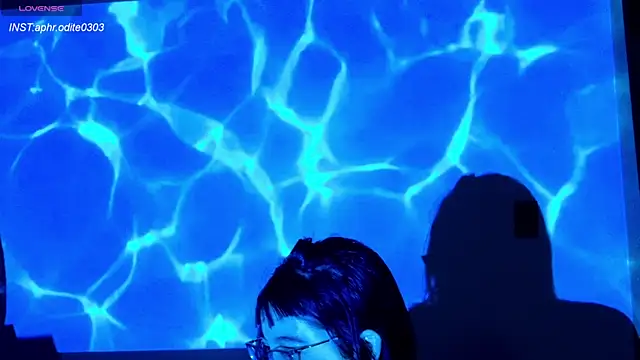 Snapshot of Nikol-JE chatting on October 3, 2025, 10:11 pm Nikol-JE online show from October 3, 2025, 10:11 pm