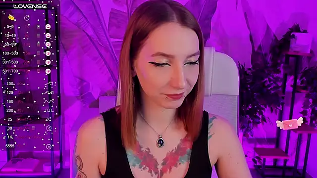 Snapshot of PrettyReckess chatting on February 18, 2025, 11:33 am PrettyReckess online show from February 18, 2025, 11:33 am
