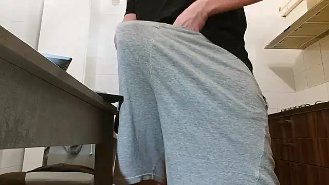 asa92921 online show from December 4, 2025, 7:46 pm