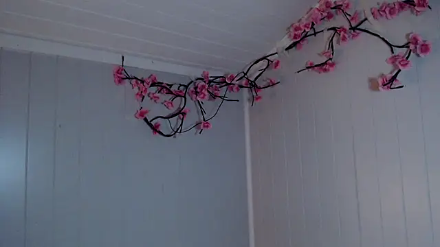 kittyazora online show from October 19, 2025, 5:59 pm