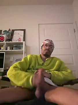 trueking01 online show from April 21, 2026, 4:52 am