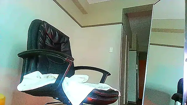 Charlie-Crawford online show from March 19, 2025, 7:49 pm