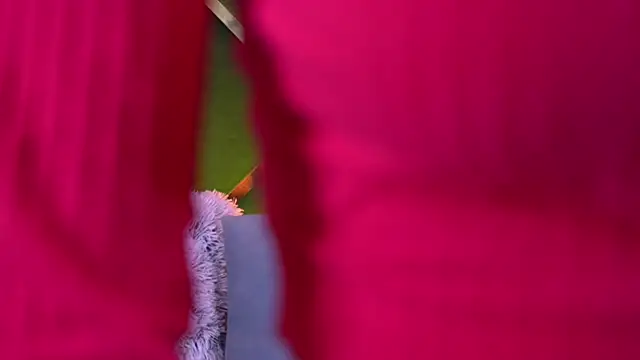 LittleeCutee online show from February 7, 2026, 8:33 am