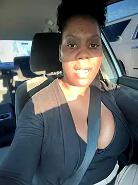 1Topgyal online show from October 1, 2025, 12:42 pm