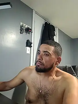 ositomanzo online show from February 15, 2026, 3:40 am