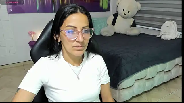 alma blue online show from July 15, 2026, 10:39 pm