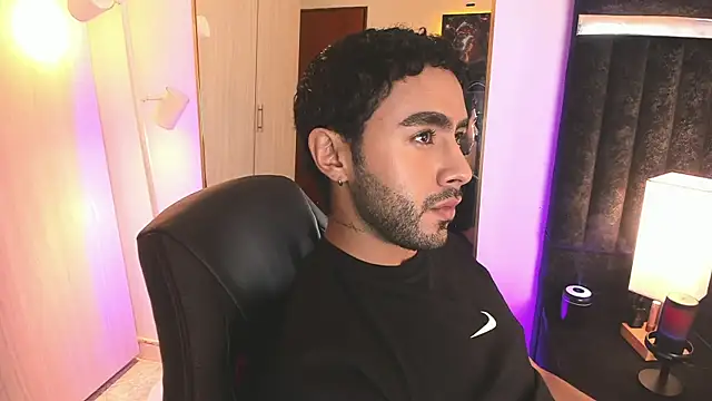 ItsMeEros online show from February 8, 2026, 9:56 pm