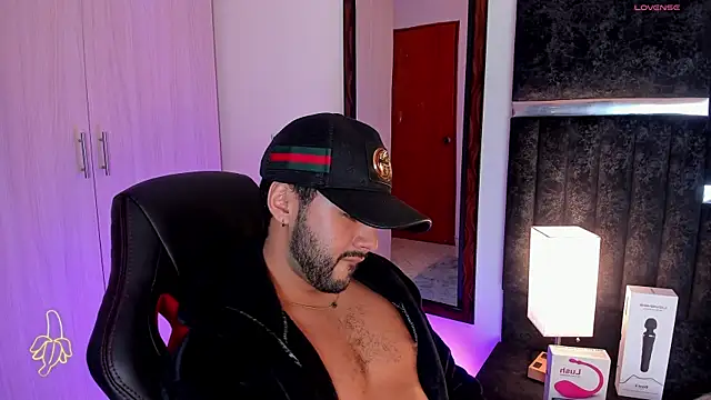 ItsMeEros online show from February 9, 2025, 1:55 am