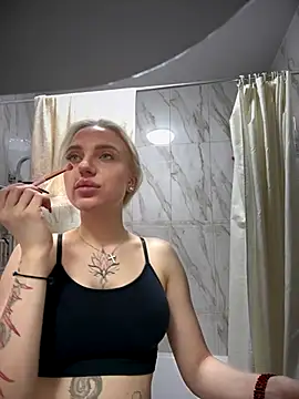 Snapshot of pinkstar_ chatting on November 2, 2025, 5:01 am pinkstar online show from November 2, 2025, 5:01 am