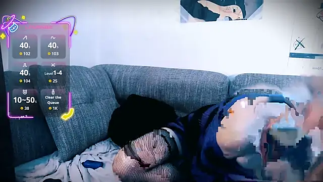 Snapshot of Littlepinkcat chatting on October 13, 2025, 1:23 pm Littlepinkcat online show from October 13, 2025, 1:23 pm