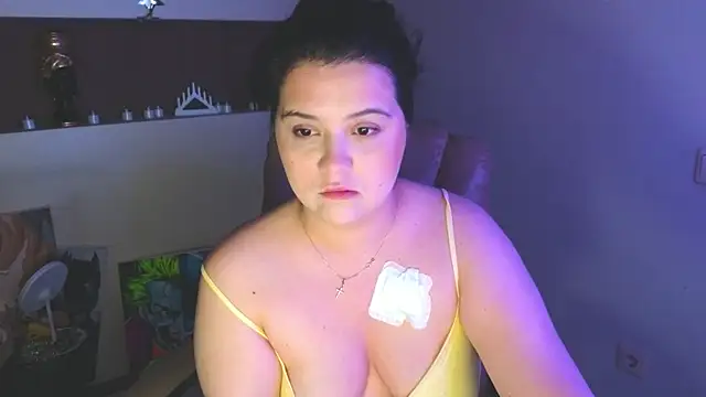Snapshot of Malika_uAngel chatting on May 20, 2026, 1:35 am Malika uAngel online show from May 20, 2026, 1:35 am