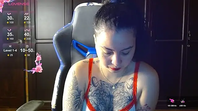 jaydensalvatore  online show from May 4, 2026, 10:12 pm
