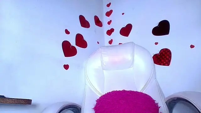 naomi kyse online show from February 20, 2025, 6:17 am
