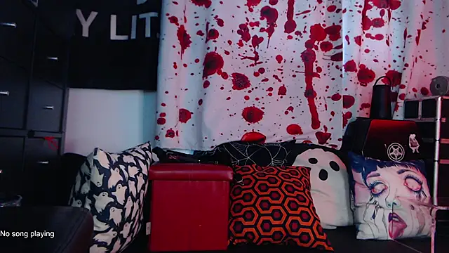 Snapshot of Silentmary chatting on October 17, 2025, 6:10 pm Silentmary online show from October 17, 2025, 6:10 pm