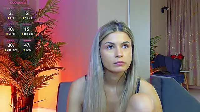 Avril Cyrus online show from November 19, 2025, 8:03 am