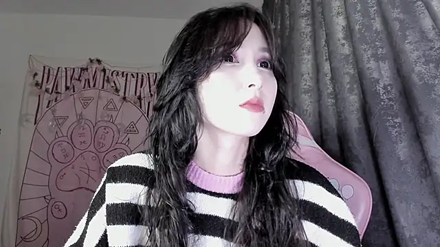 Snapshot of Holy420lolii chatting on September 20, 2025, 5:40 pm Holy420lolii online show from September 20, 2025, 5:40 pm