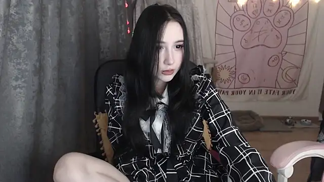 Snapshot of Holy420lolii chatting on January 21, 2025, 6:12 pm Holy420lolii online show from January 21, 2025, 6:12 pm