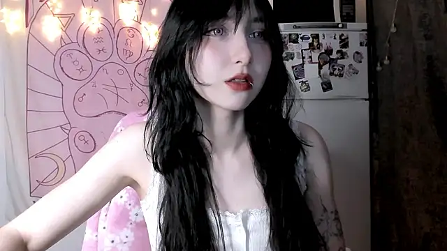 Snapshot of Holy420lolii chatting on March 15, 2026, 4:58 pm Holy420lolii online show from March 15, 2026, 4:58 pm