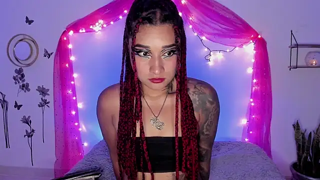 Eva Lee  online show from February 6, 2025, 6:51 am