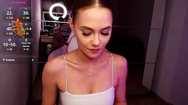 Snapshot of Meow_Sophie chatting on December 22, 2024, 2:16 pm Meow Sophie online show from December 22, 2024, 2:16 pm