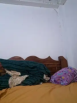 EduardoMoreno online show from April 12, 2026, 12:19 pm