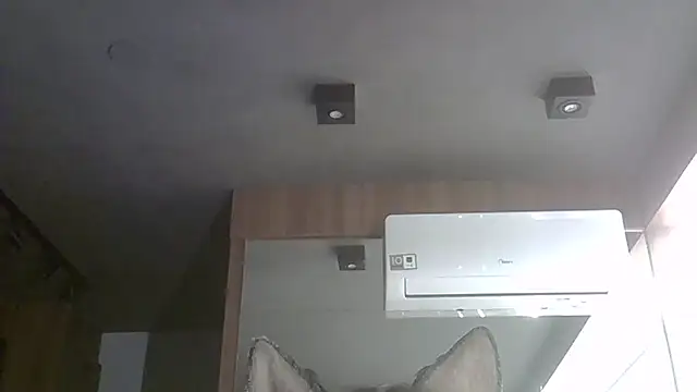 Skinny-Kitten online show from October 23, 2025, 6:01 am